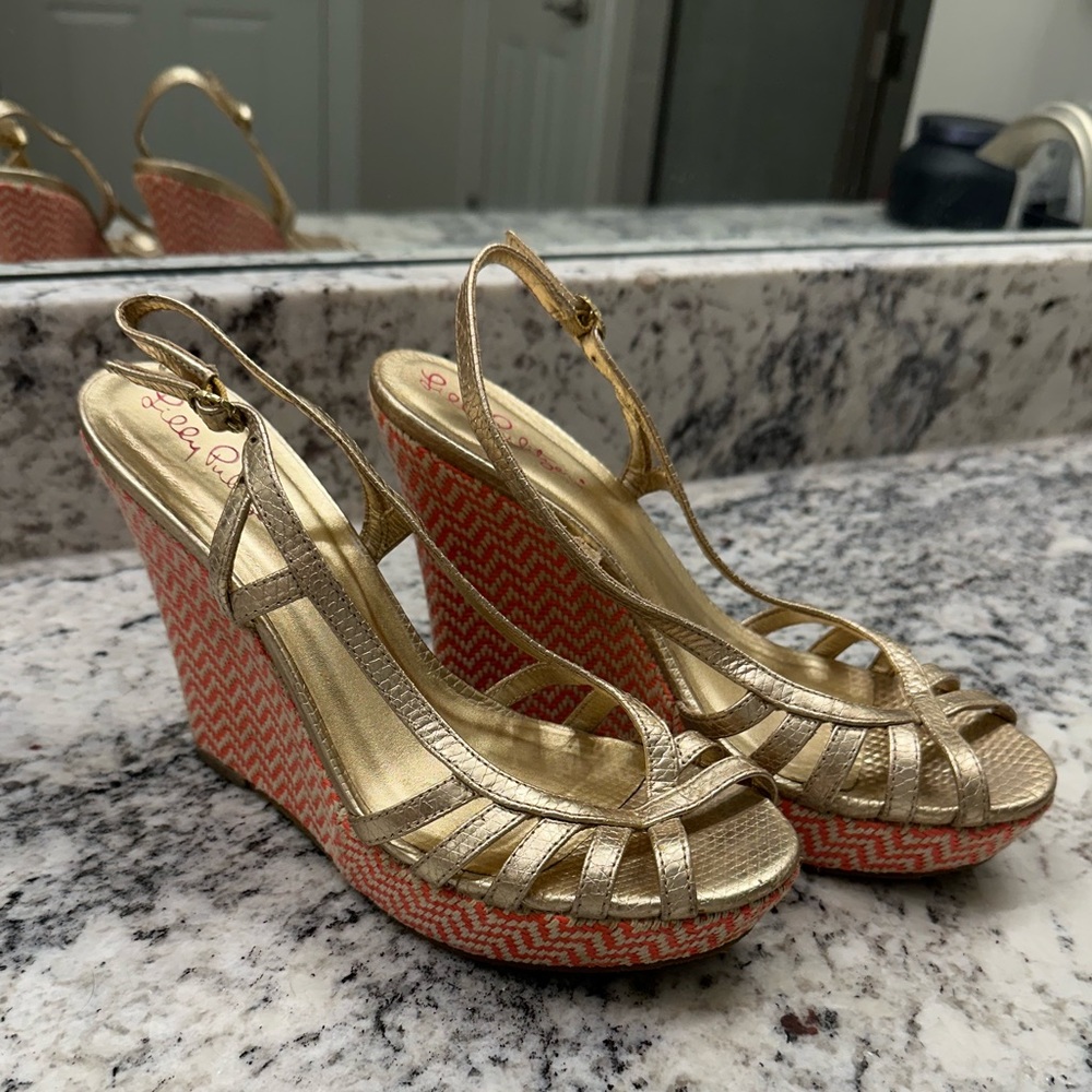 Lilly Pulitzer Gold Strappy Peep Toe Chevron Wedge Heel